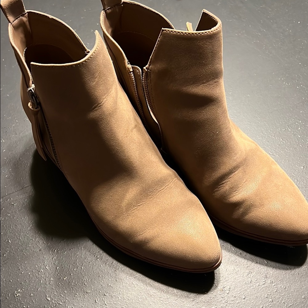 MIA Tan Ankle Boots size 9